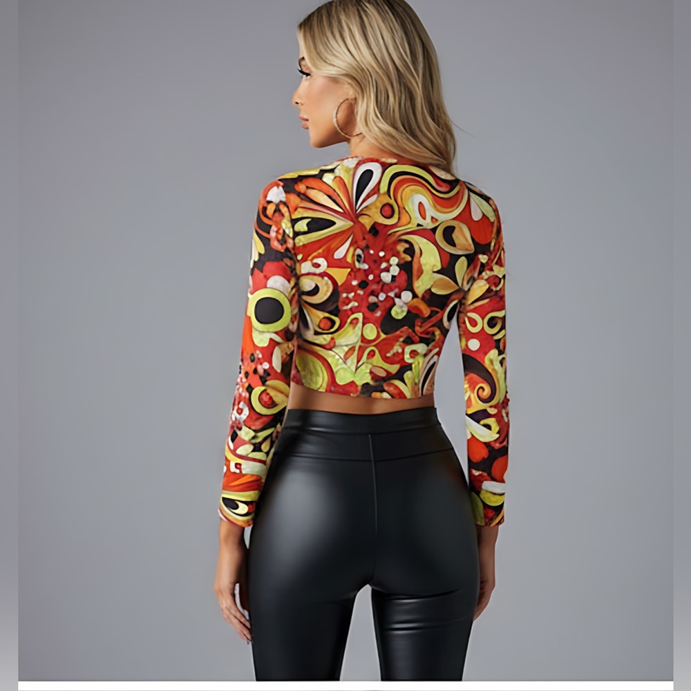 Boho Print Drawstring Crop Top - Picture 3 of 8